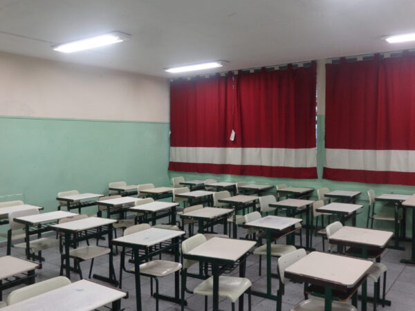 Cortinas de Sala de Aula - Imagem 2